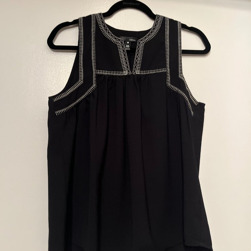 Acqua Black‎ Sleeveless Top Women’s Small White Stitching Like New 💗